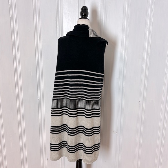 VINCE wool and cashmere vest dress - Picture 4 of 10